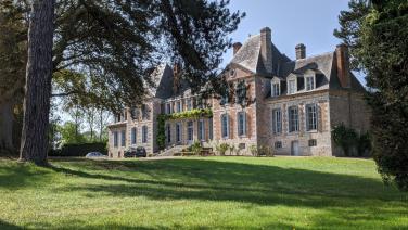 Chateau st aubin-sur-mer©stap-2023