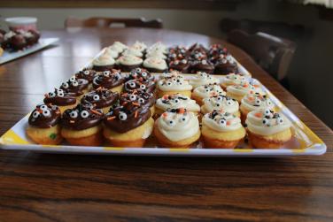 mini-cupcakes-3822324_1920